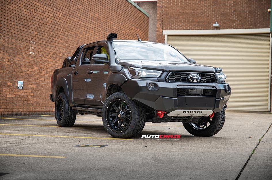 TOYOTA HILUX N80 RUGGED X HURRICANE MATTE BLACK