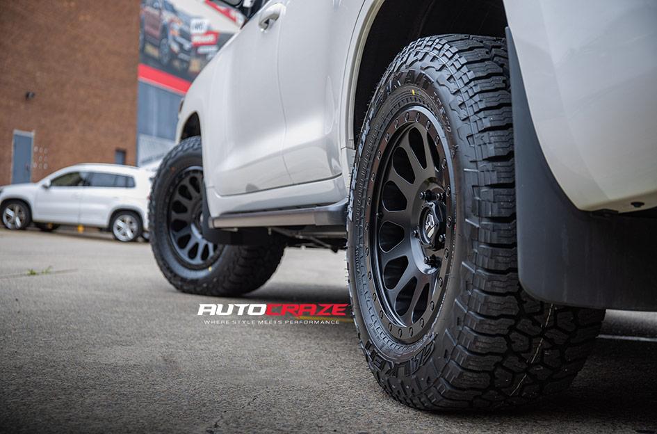 TOYOTA LANDCRUSIER VECTOR MATTE BLACK
