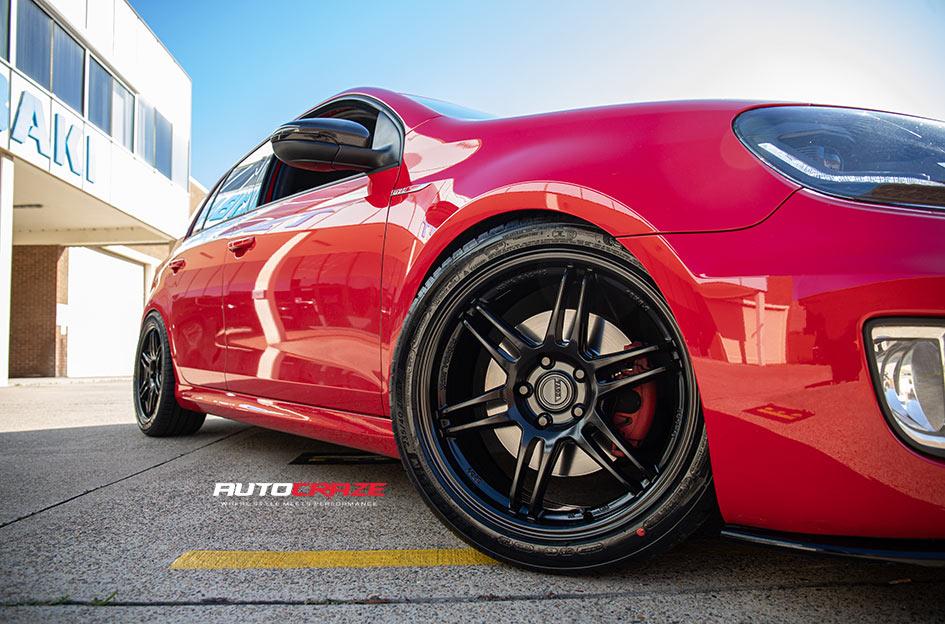 VOLKSWAGEN GOLF SF02 GLOSS BLACK