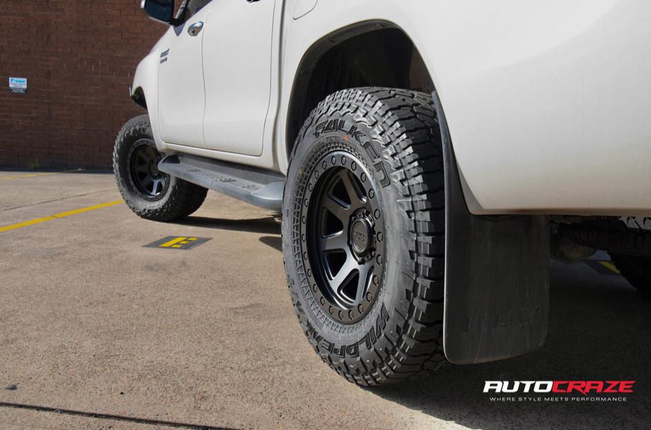 TOYOTA HILUX N80 4WD BAKER MATTE BLACK