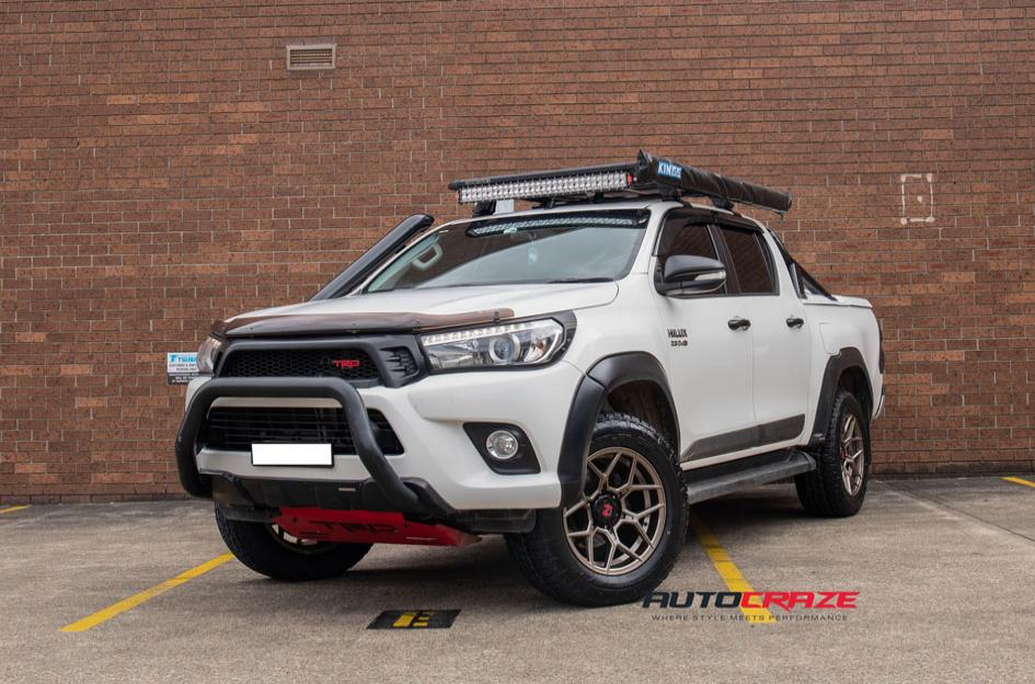 TOYOTA HILUX N80 4WD SABBATH BRONZE