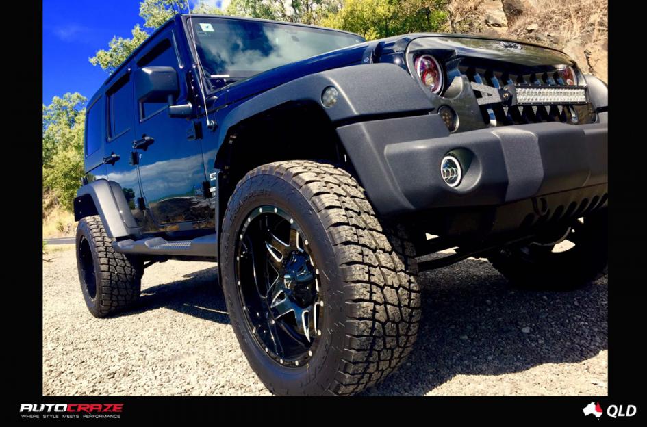 JEEP WRANGLER FULL BLOWN GLOSS BLACK MILLED ACCENTS