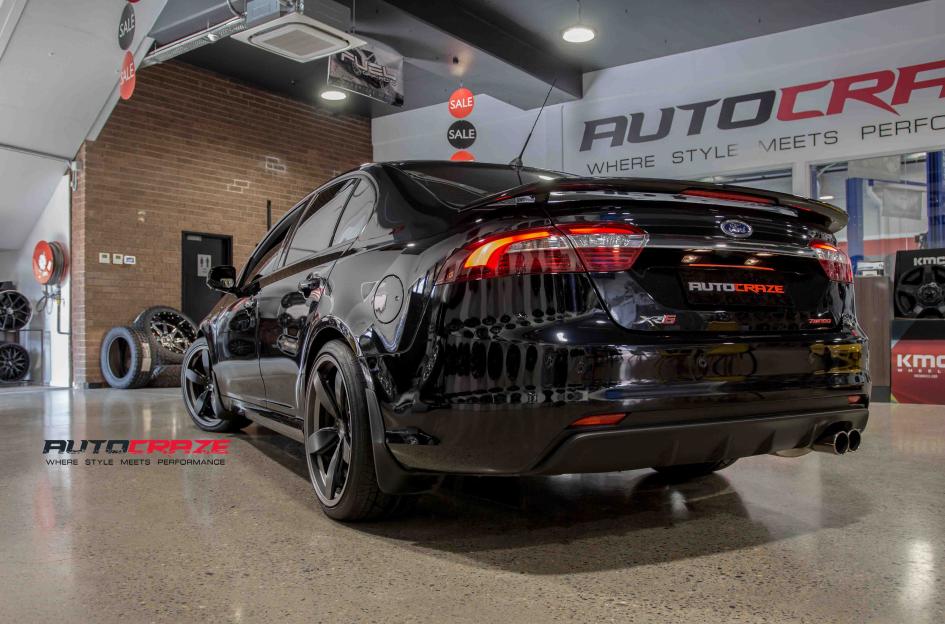 FORD-FALCON-VN900-MATTE-BLACK