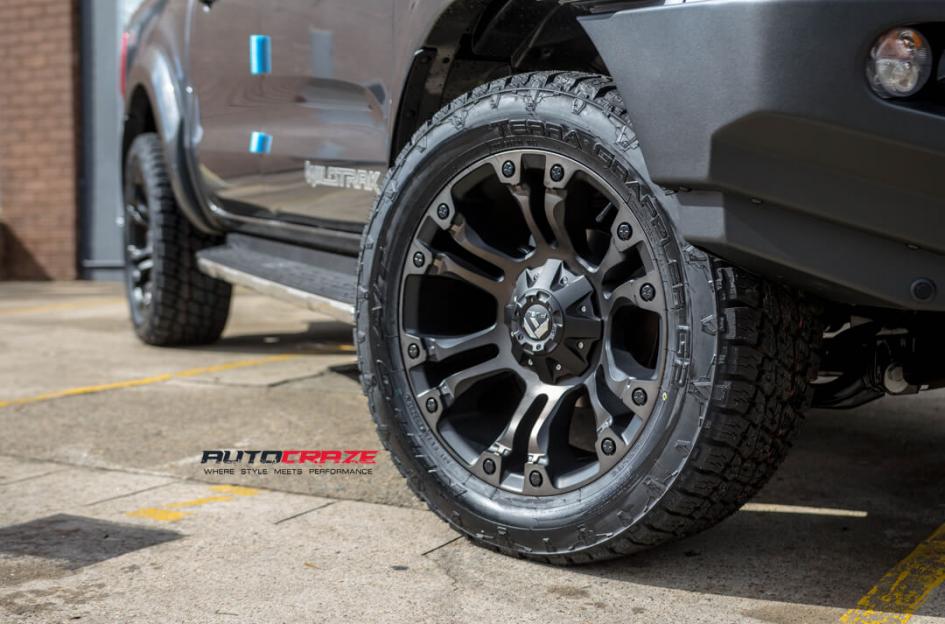 FORD-RANGER-VAPOR-BLACK-MACHINED-WITH-DARK-TINT