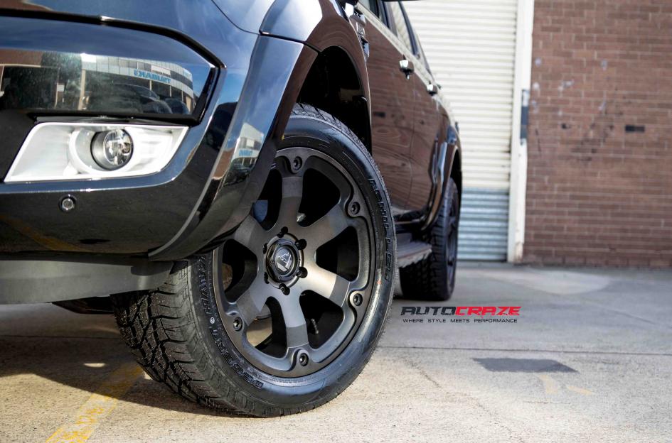 FORD RANGER BEAST BLACK MACHINED WITH DARK TINT
