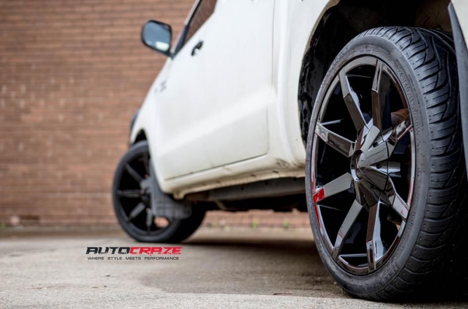 TOYOTA HILUX N70 4WD SLIDE GLOSS BLACK