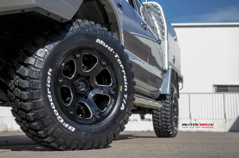 FORD RANGER BEAST GLOSS BLACK MILLED ACCENTS