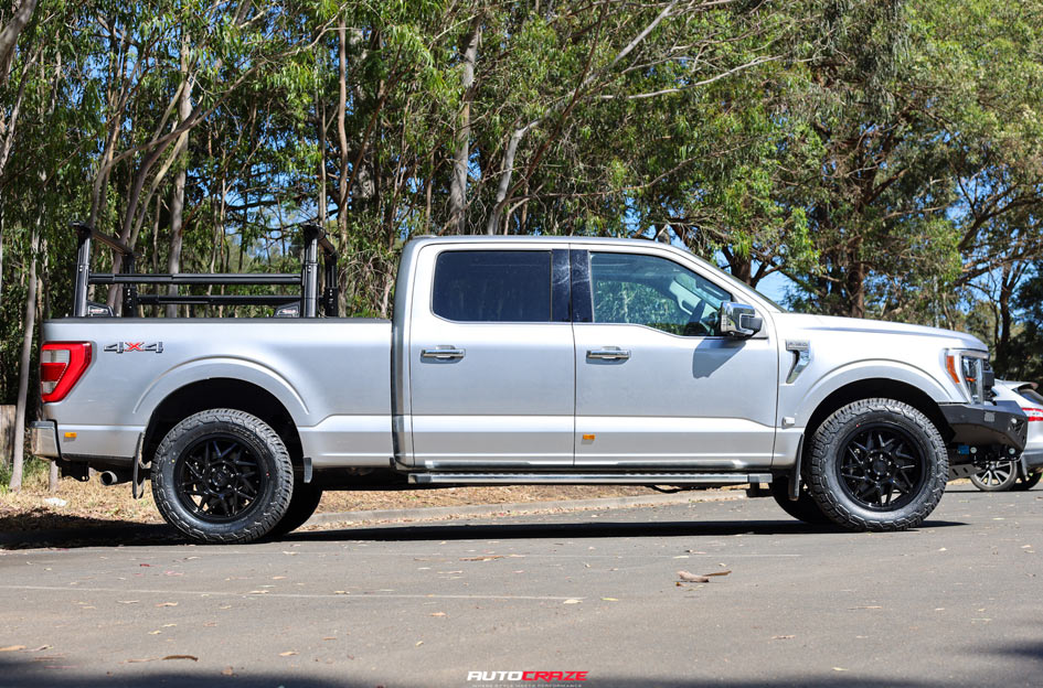FORD F-150 MOTO METAL MO812 TURBINE GLOSS BLACK