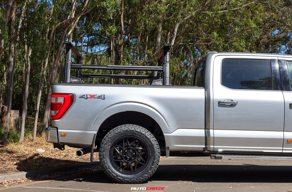 FORD F-150 MOTO METAL MO812 TURBINE GLOSS BLACK