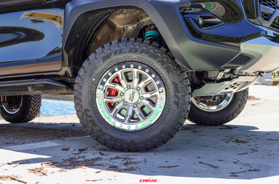 TOYOTA HILUX GR SPORT DIRTY LIFE DT-1 MACHINED