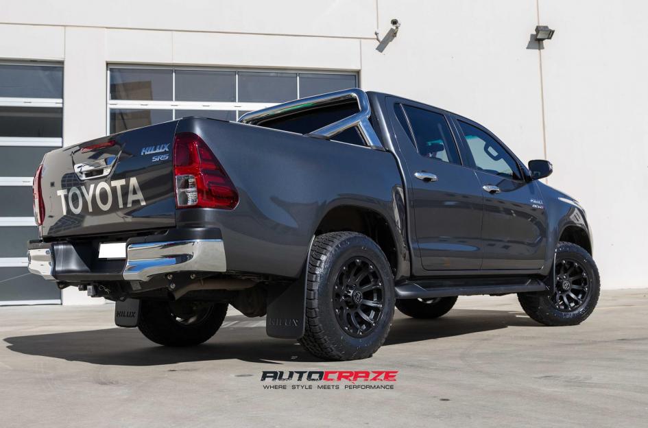 TOYOTA HILUX N80 4WD SIDEWINDER MATTE BLACK
