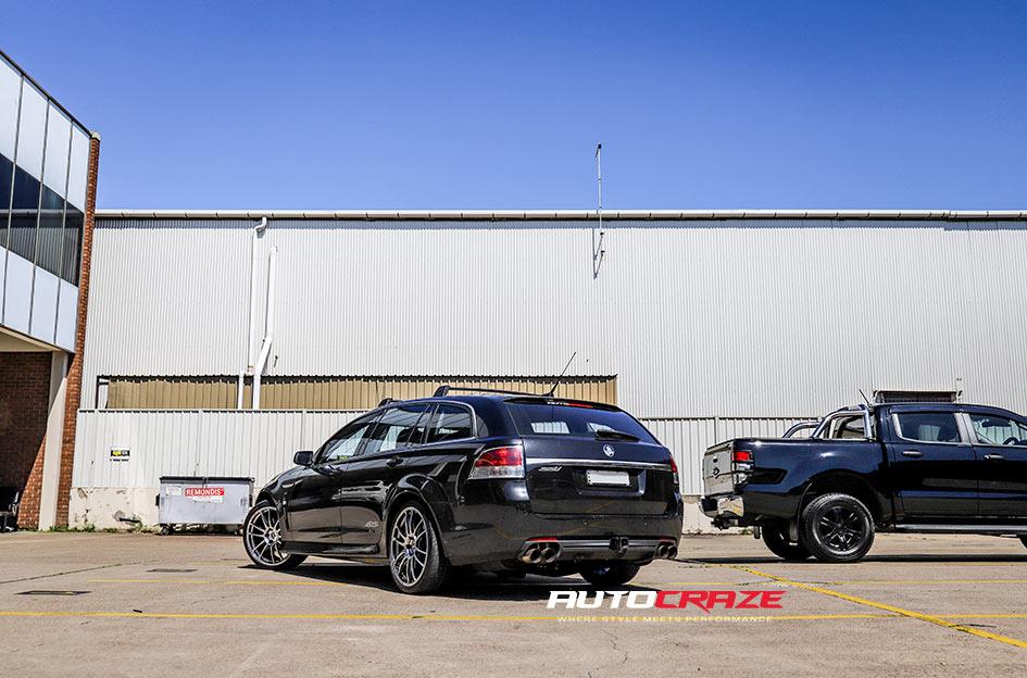 HOLDEN-COMMODORE-GTC01-HYPERBLACK