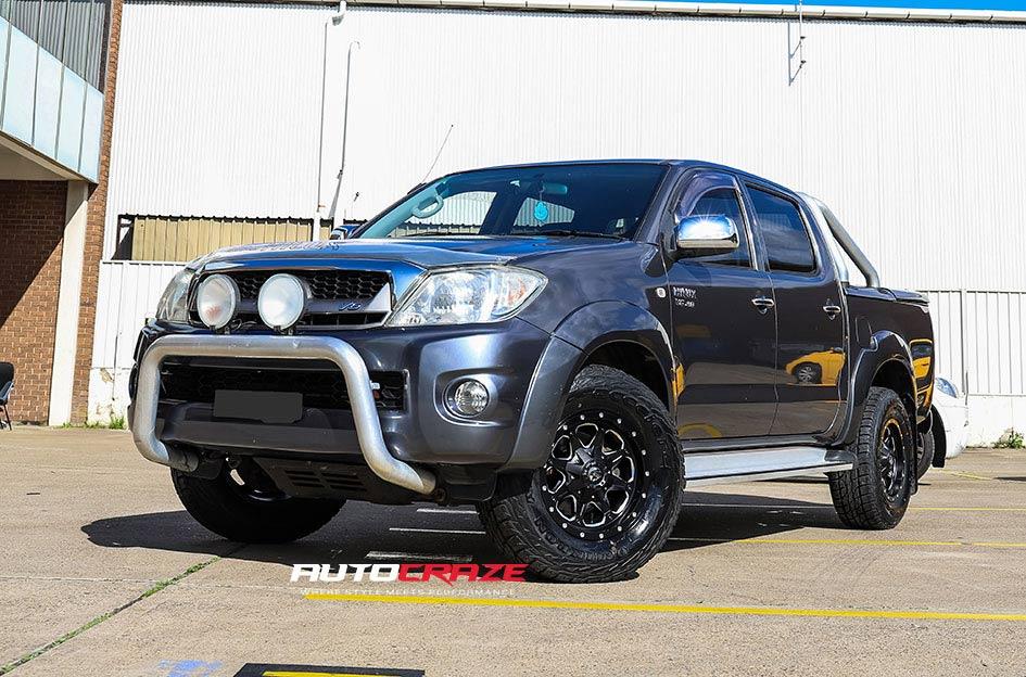 TOYOTA HILUX N70 4WD BOOST GLOSS BLACK MILLED ACCENTS