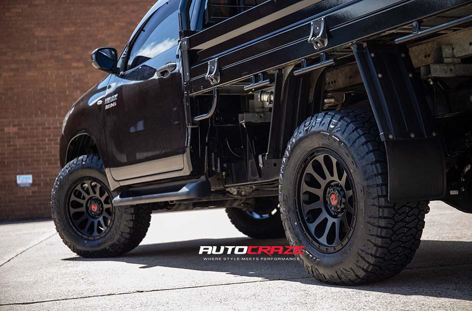 TOYOTA HILUX N80 4WD VICTIM MATTE BLACK