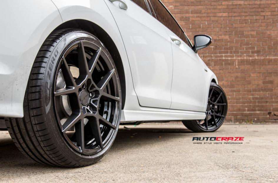 VOLKSWAGEN GOLF KPS MATTE BLACK