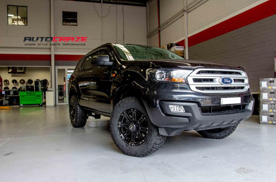 FORD EVEREST RAPTOR SATIN BLACK