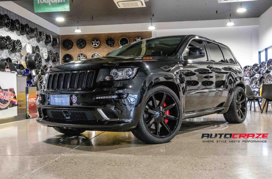 JEEP-GRAND-CHEROKEE-SLIDE-GLOSS-BLACK