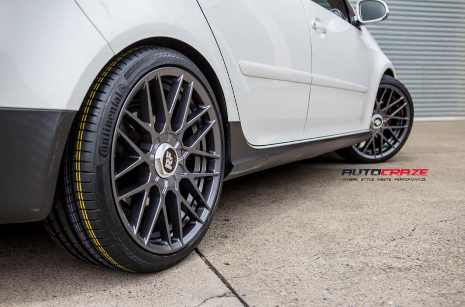 VOLKSWAGEN GOLF RSE MATTE GUN METAL