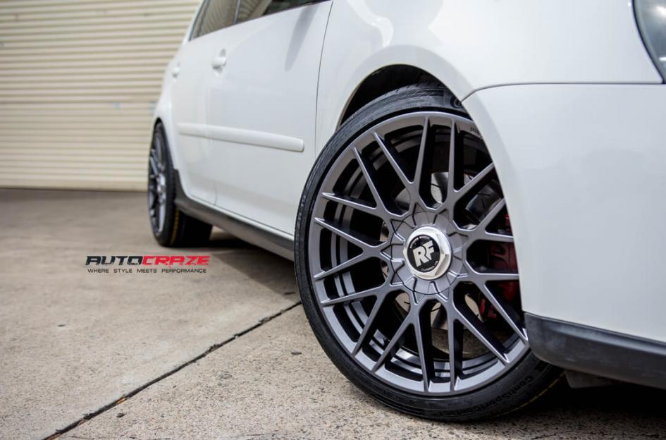 VOLKSWAGEN GOLF RSE MATTE GUN METAL