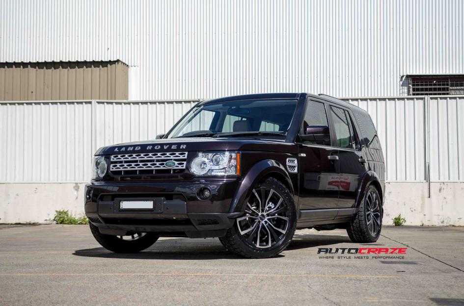 LAND-ROVER-DISCOVERY-ULTIMATE-MATTE-BLACK-OR-POLISH-ACCENTS