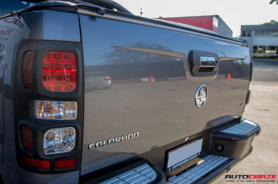 HOLDEN COLORADO HE904 SATIN BLACK