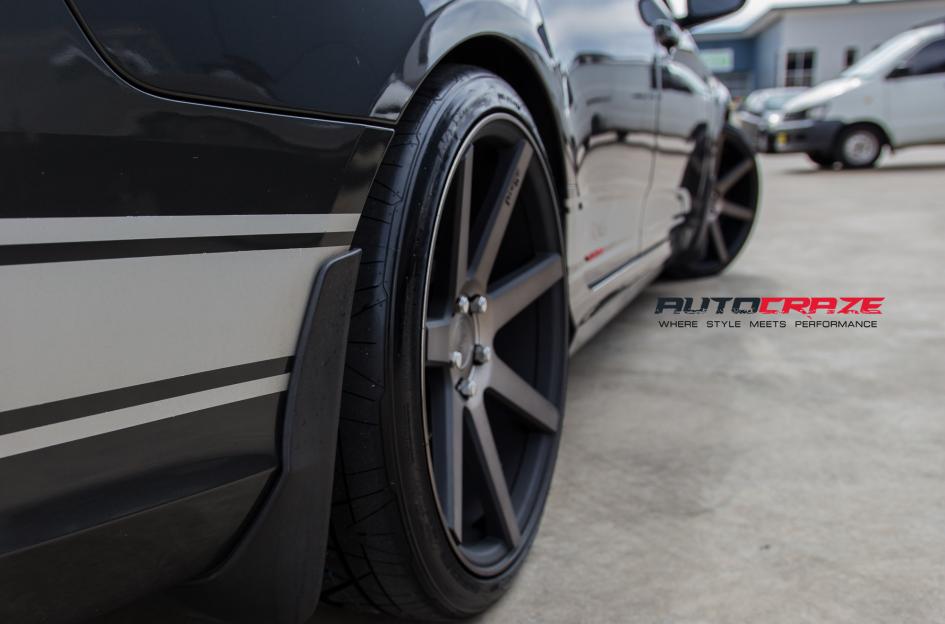 FORD-FALCON-VERONA-MATTE-BLACK-TINTED-FACE