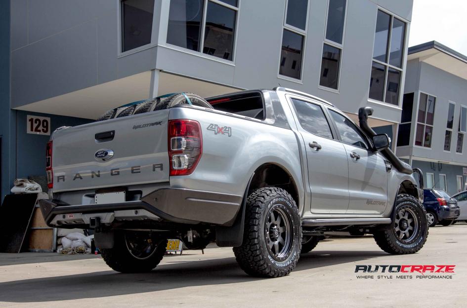 FORD-RANGER-TROPHY-MATTE-ANTHRACITE-WITH-BLACK-RING