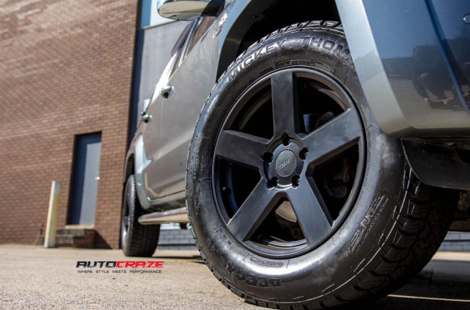 VOLKSWAGEN AMAROK BRISTOL MATTE BLACK