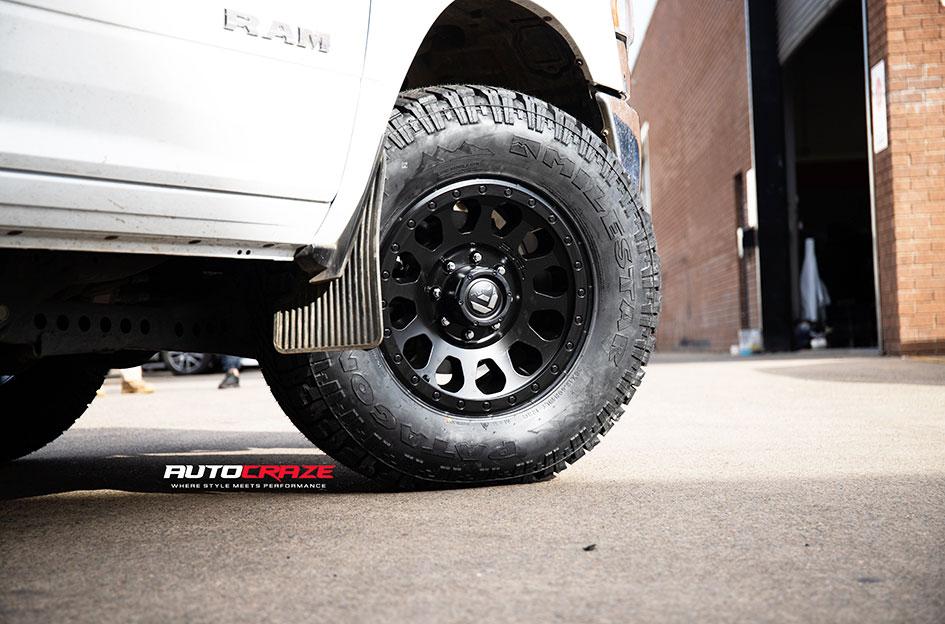 DODGE-RAM-VECTOR-MATTE-BLACK