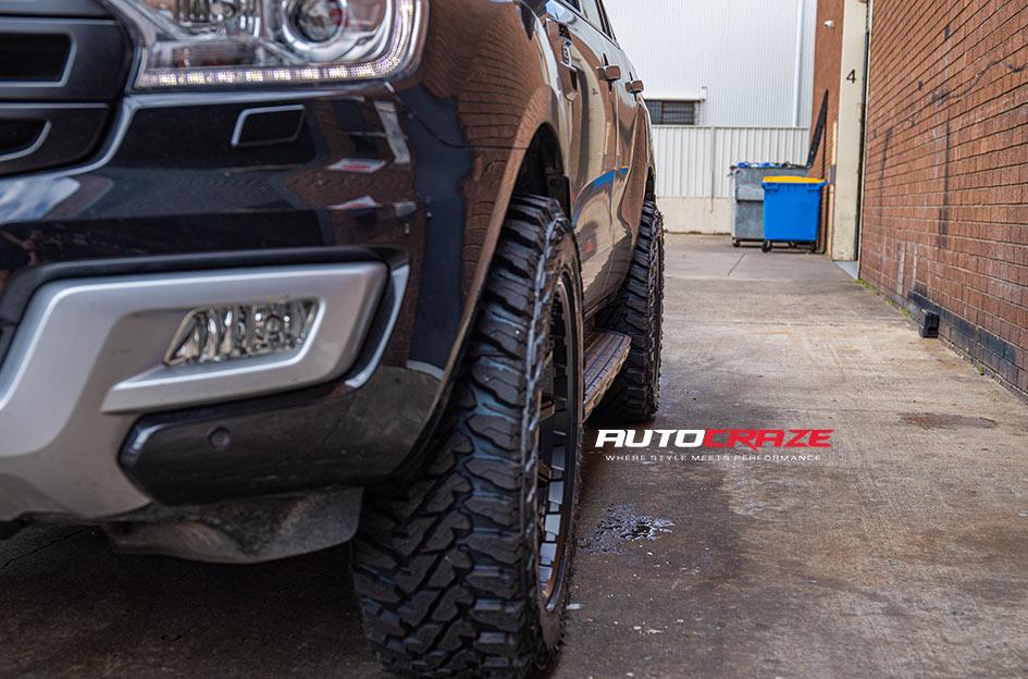 FORD EVEREST TORQUE MATTE BLACK