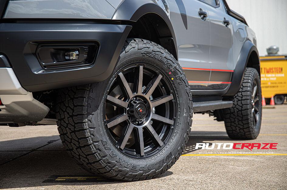FORD RANGER RAPTOR OUTBREAK SATIN BLACK GREY TINT