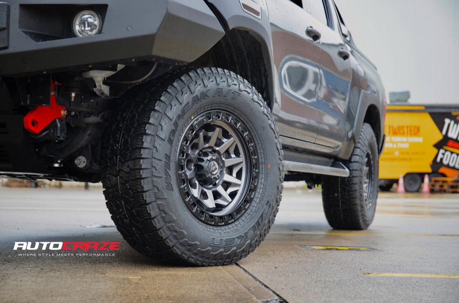 TOYOTA HILUX N80 RUGGED X COVERT MATTE ANTHRACITE BLACK RING