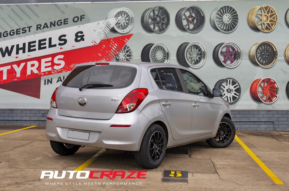 HYUNDAI I20 HALO SATIN BLACK