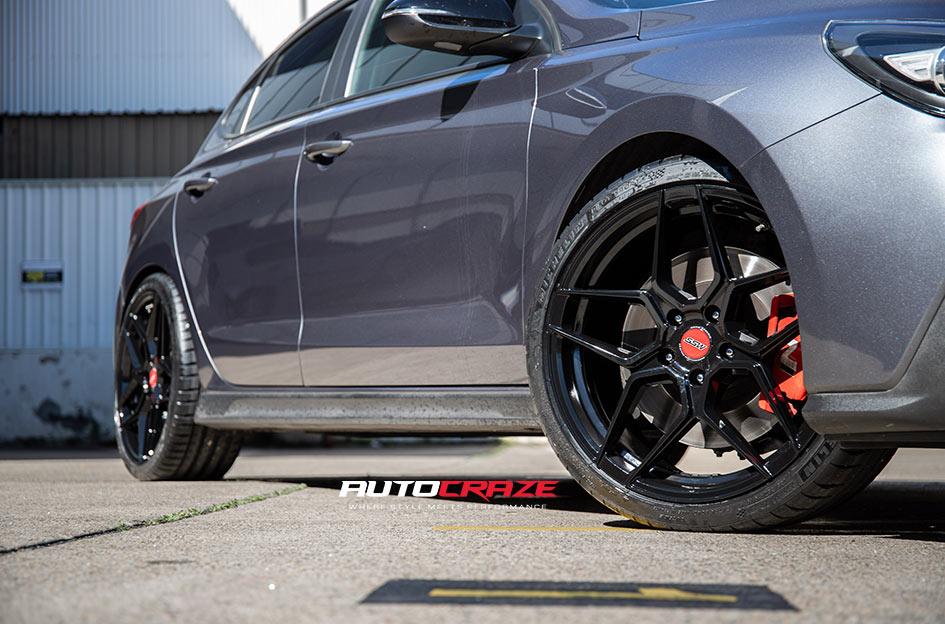 HYUNDAI I30 N LEMANS GLOSS BLACK