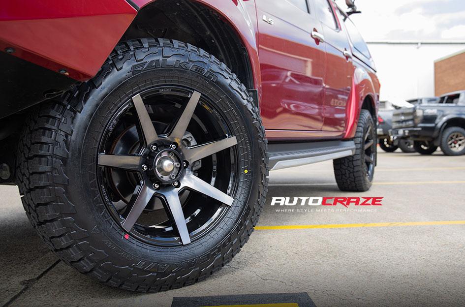 ISUZU DMAX AVALANCHE MATTE BLACK GREY FACE
