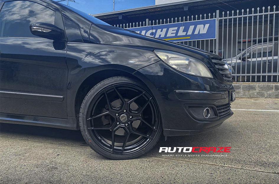 MERCEDES-B200-LEMANS-GLOSS-BLACK