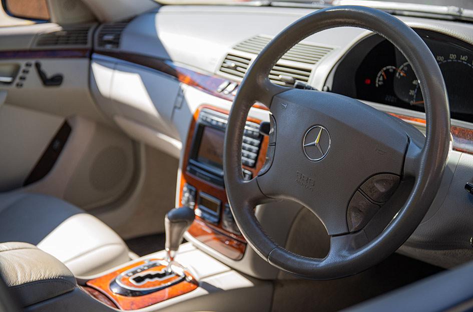 MERCEDES-S-CLASS-CHEETAH-HYPER-SILVER-POLISH-LIP