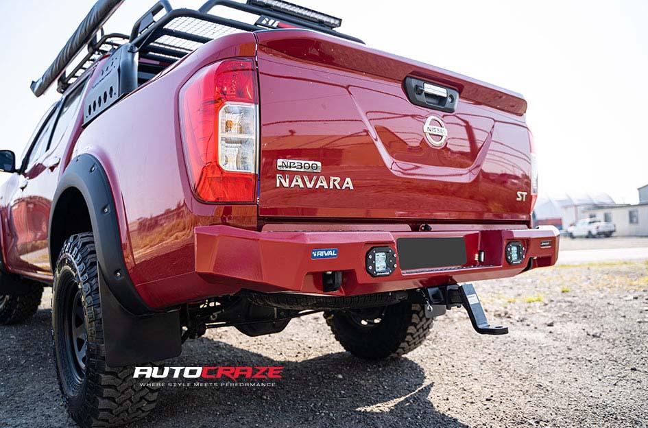NISSAN-NAVARA-D-HOLE-BLACK
