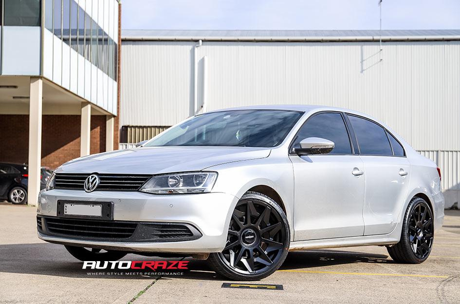 VOLKSWAGEN JETTA CVT MATTE BLACK