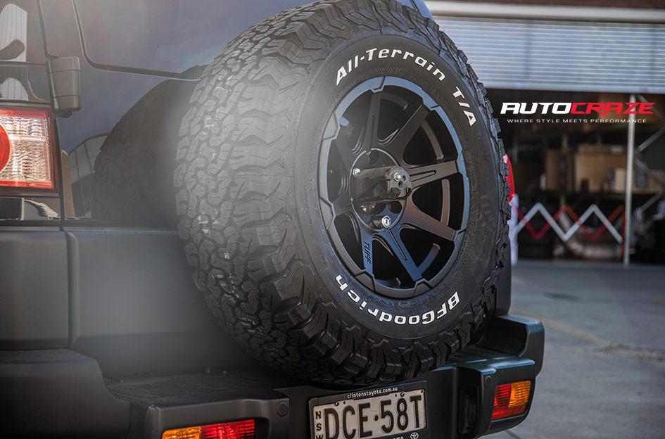 TOYOTA FJ CRUISER T05 SATIN BLACK