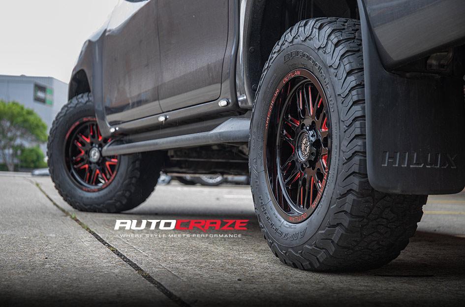 TOYOTA HILUX 4WD
