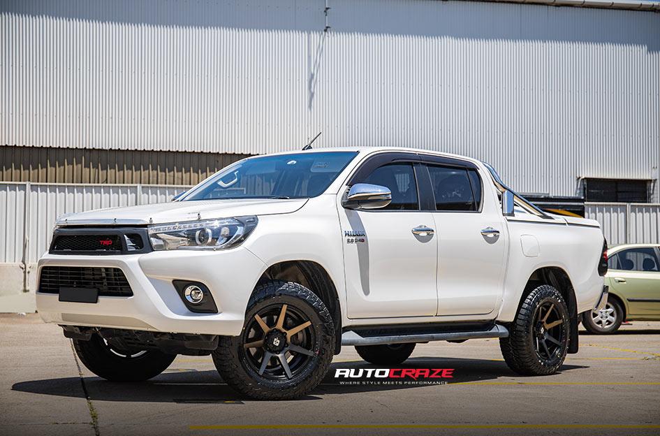 TOYOTA HILUX 4WD AVALANCHE MACHINED FACE MATTE BLACK DARK TINT