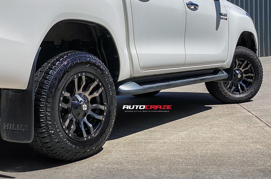 TOYOTA HILUX 4WD FLORIDA MACHINED FACE BLACK MATTE GREY TINT