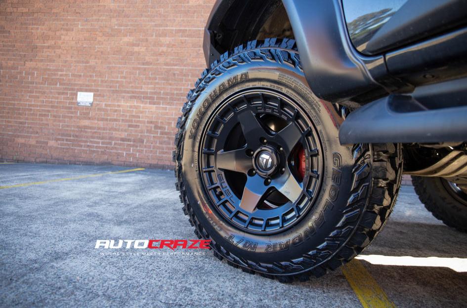 TOYOTA HILUX N80 4WD WARP SATIN BLACK