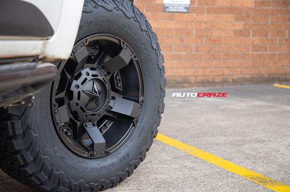 TOYOTA HILUX 4WD ROCKSTAR XD MATTE BLACK
