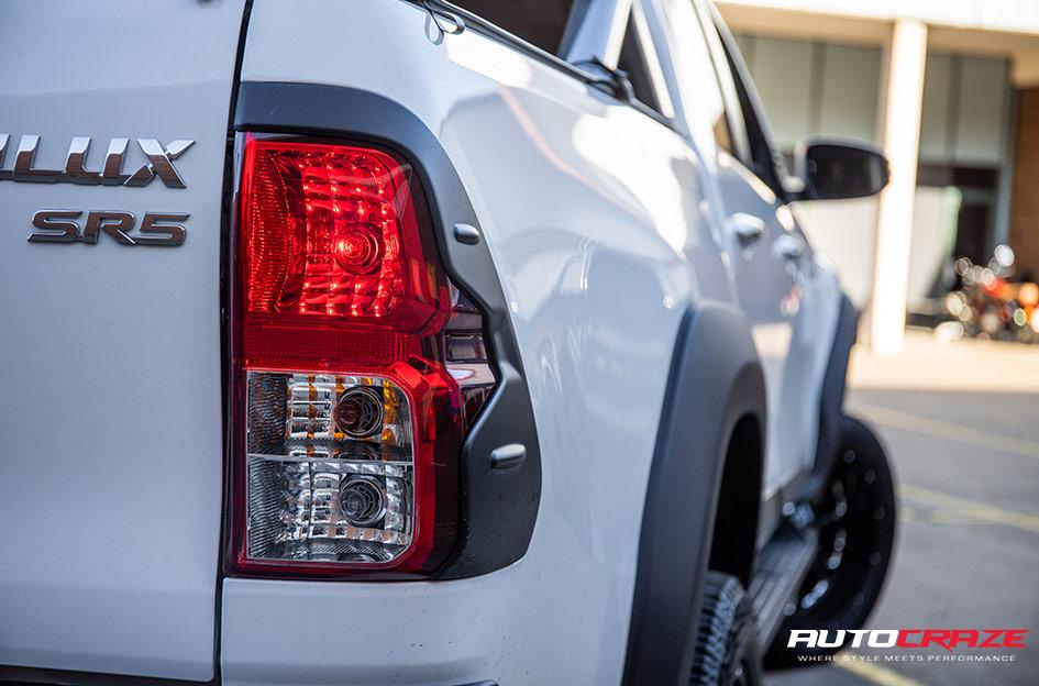 TOYOTA HILUX N80 4WD BUCK 25 XD MATTE BLACK MACHINED FACE