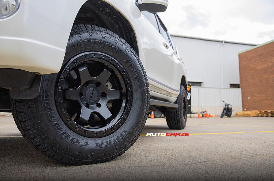 TOYOTA-PRADO-SIX-OR-MATTE-BLACK