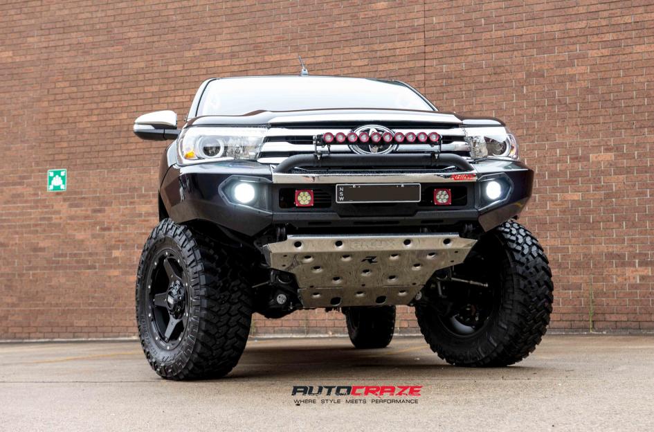 TOYOTA HILUX N80 4WD GD04 MATTE BLACK