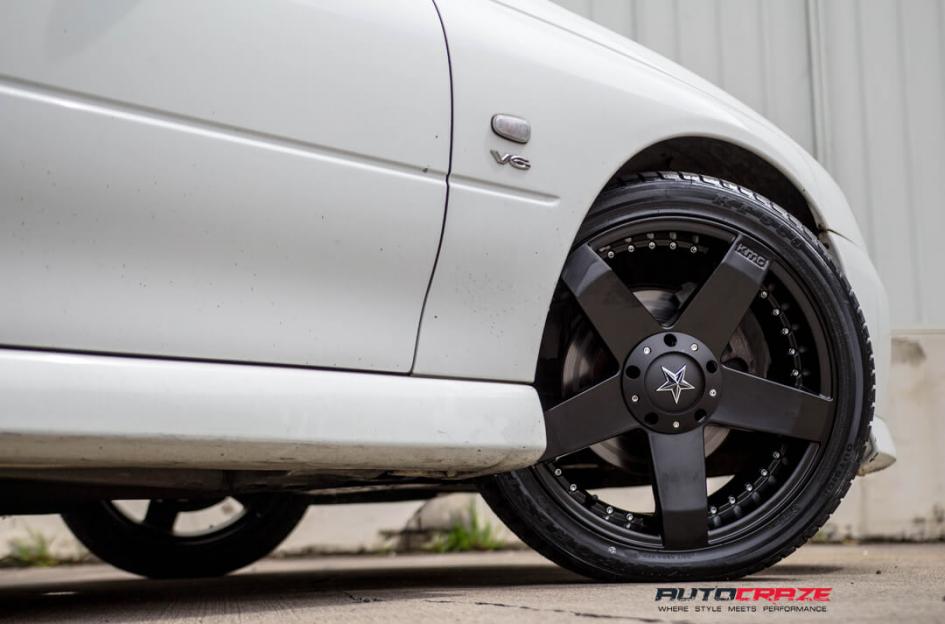 HOLDEN-COMMODORE-ROCKSTAR-775-MATTE-BLACK