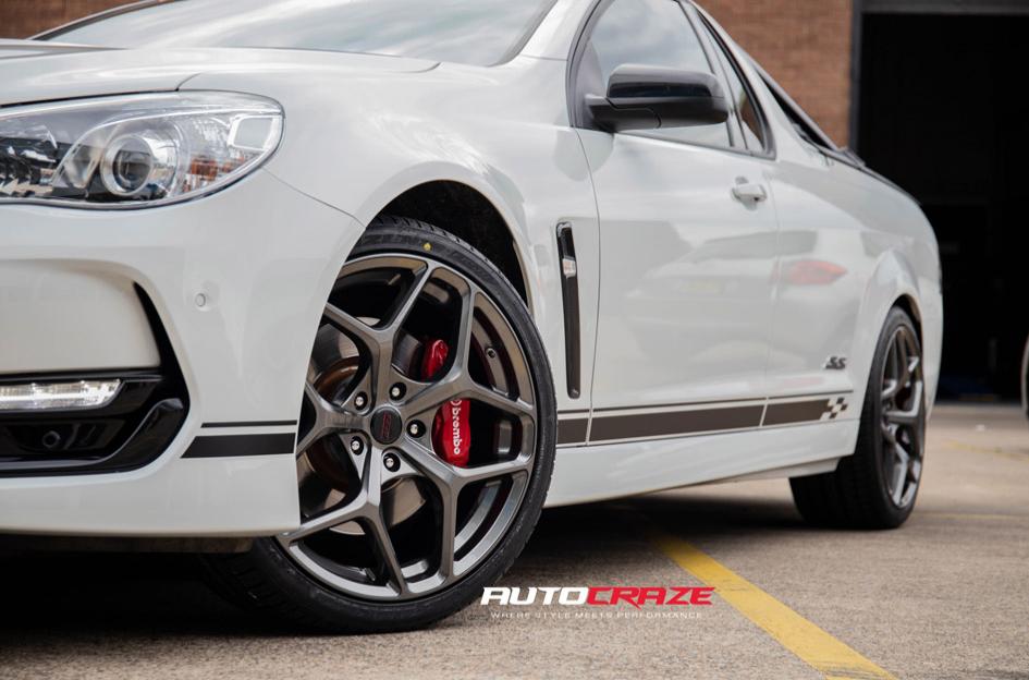 HOLDEN-COMMODORE-DOMINATE-GUNMETAL